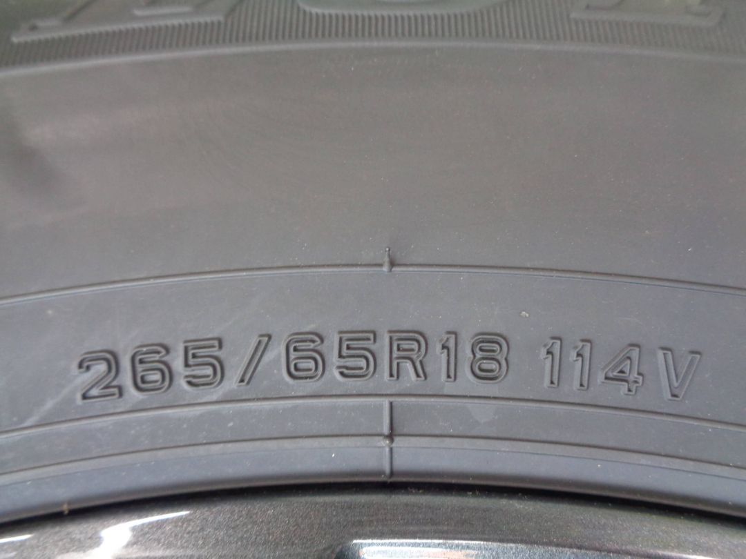 新車外し ランドクルーザー 250系 純正 18インチ 265/65R18 ダンロップ