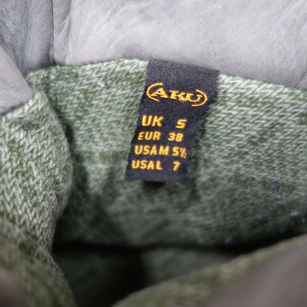 アク AKU Eiger アイガー 3 UK5 24cm 登山 ブーツ トレッキング シューズ 靴 GORE TEX ゴアテックス アウトドア AKU登山靴 CONERO GTX II 23.5cm EU37.5 レディース - メルカリ