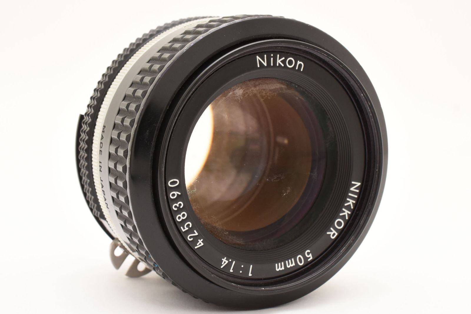 明るい標準レンズ