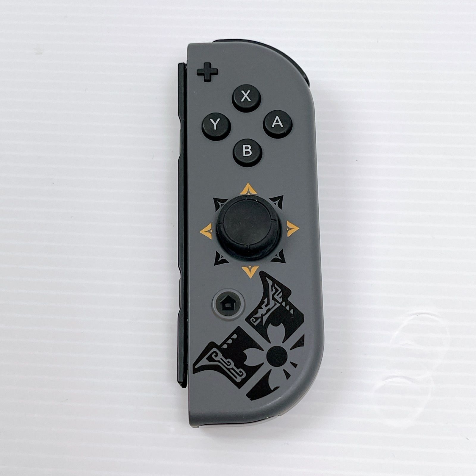 Nintendo Switch - ジョイコン  ★3セット★ストラップ付き‼️ 作動品 楽天市場】ジョイコン グリップ V字型 超小型 超軽量 28g 操作し