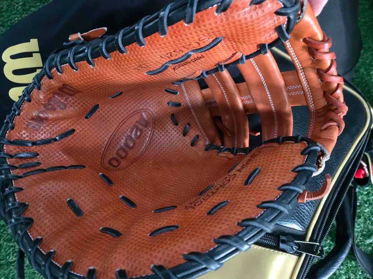 美品 Wilson A2000 1975 硬式内野手用グラブ ブラック×ホワイト 限定品