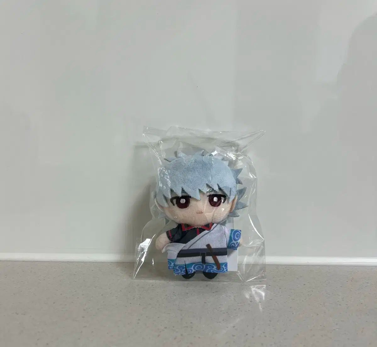 銀魂 坂田 銀時 マスコット ぬい 銀魂 坂田銀時 サンリオ 指の上