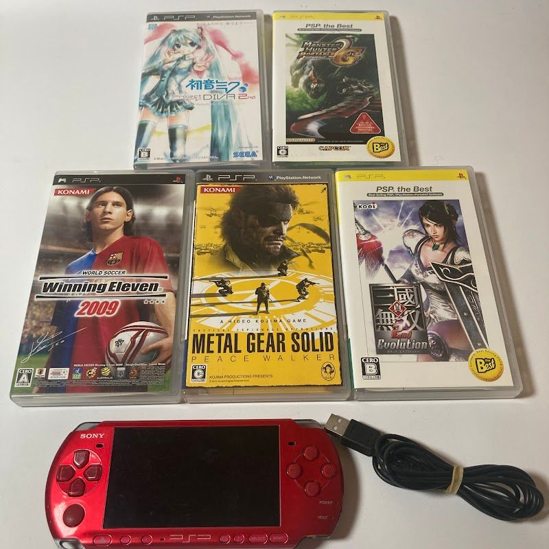 PSP-3000 本体 レッド＋人気ソフト5本 すぐ遊べるセット - メルカリ
