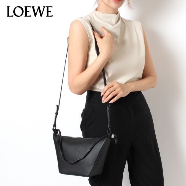 24SSモデル ロエベ LOEWE  レディース HAMMOCK HOBO ハンモック ホーボーバッグ ミニ【BLACK】 A538G13X01  1100/【2024SS】l-bag