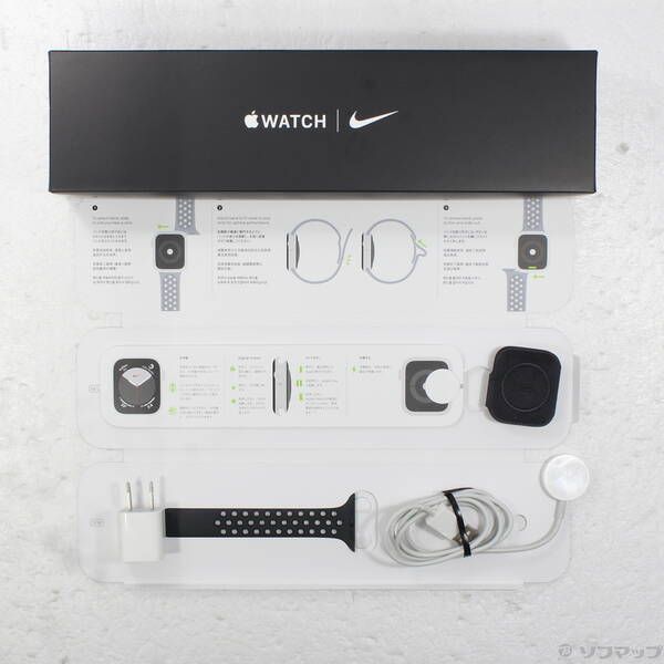 APPLE WATCH5 NIKE 44mm GPSモデル グレーアルミケース 品〕 Apple 小売業者 Watch Series 5 Nike GPS 44mm スペースグレイ