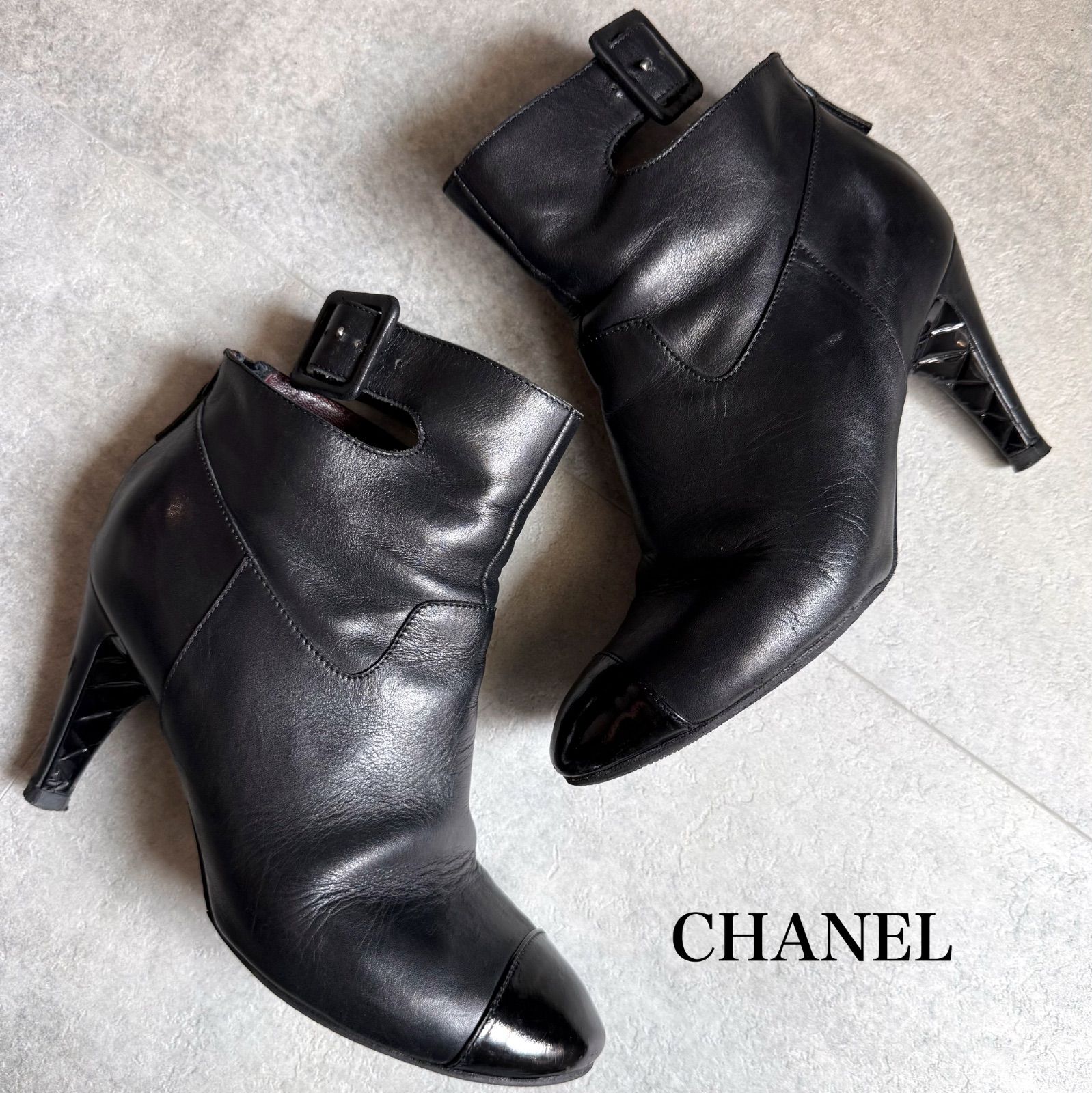 CHANELショートブーツ ココマーク ブーティ サイズ36 CHANEL シャネル マトラッセ レザー ベルトショートブーツ ココ