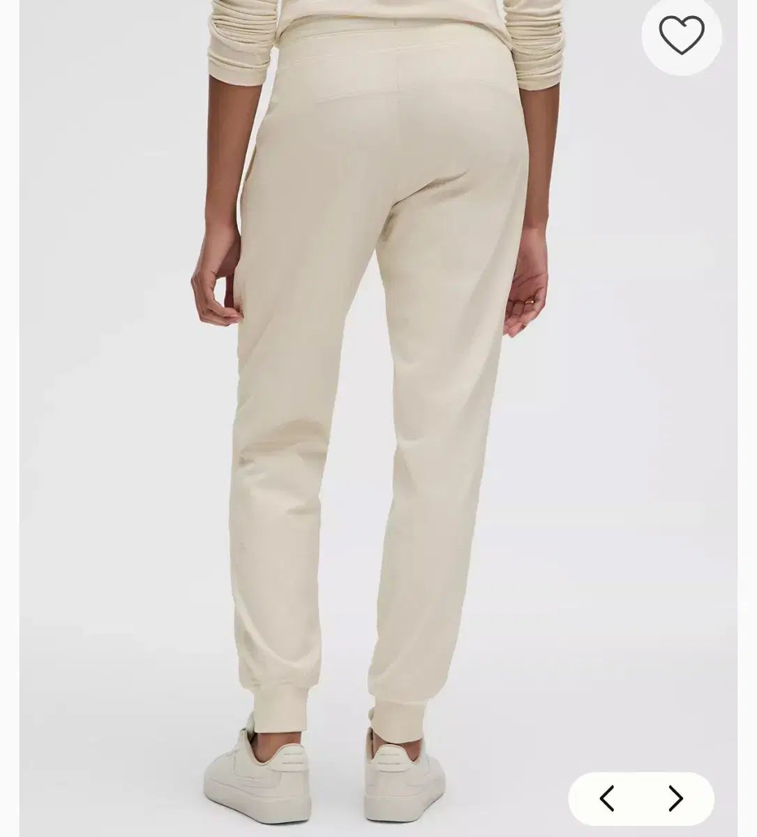 ルルレモン ダンススタジオ ミッドライズ ジョガー アイボリー 10