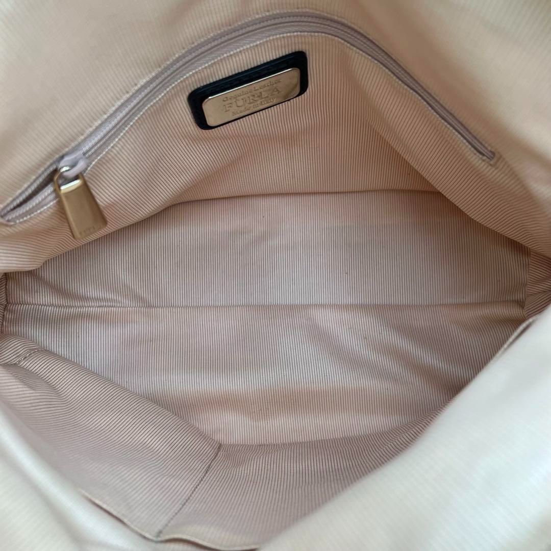 美品】FURLA PIPER ハンドバッグ 2way ハーフムーン ゼブラ柄 美品】FURLA PIPER ハンドバッグ 2way ハーフムーン ゼブラ柄
