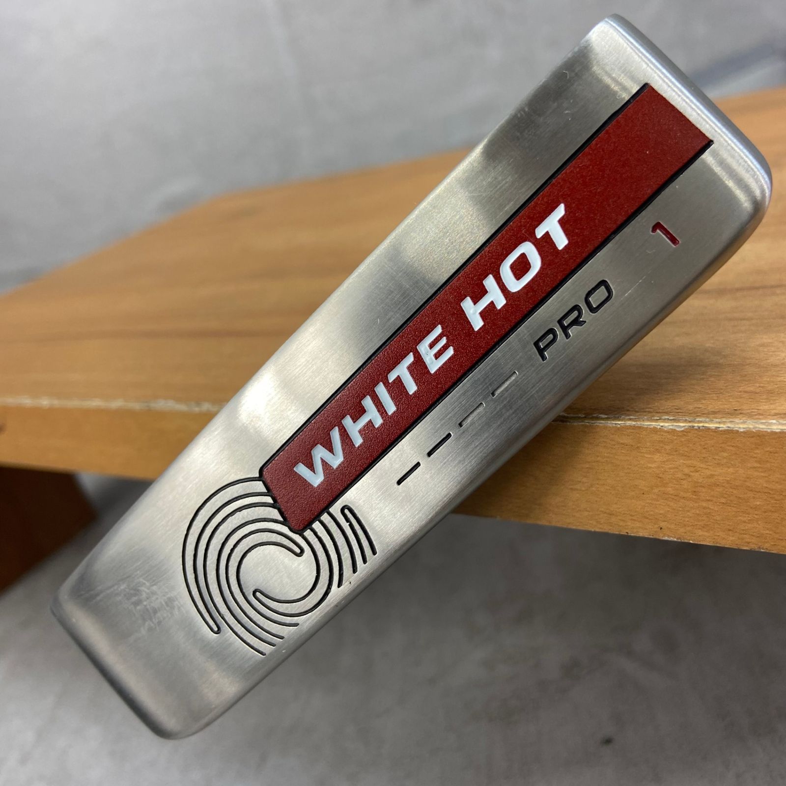オデッセイ　ホワイトホットプロ　1　メンズゴルフパター　右利き用　PT　ピン型　ヘッドカバー　34.3インチ　ODYSSEY　WHITE　HOT　PRO オデッセイ ホワイトホットプロ 1 メンズゴルフパター 右利き用