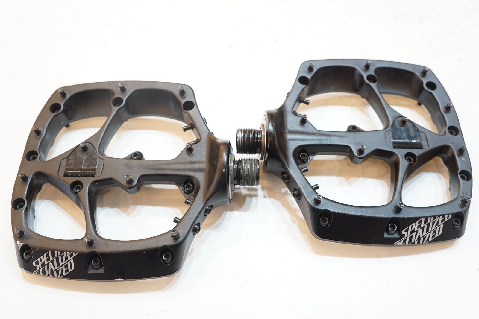 SPECIALIZED スペシャライズド BOOMSLANG PLATFORM PEDALS ペダル | バイチャリ浦和ベース