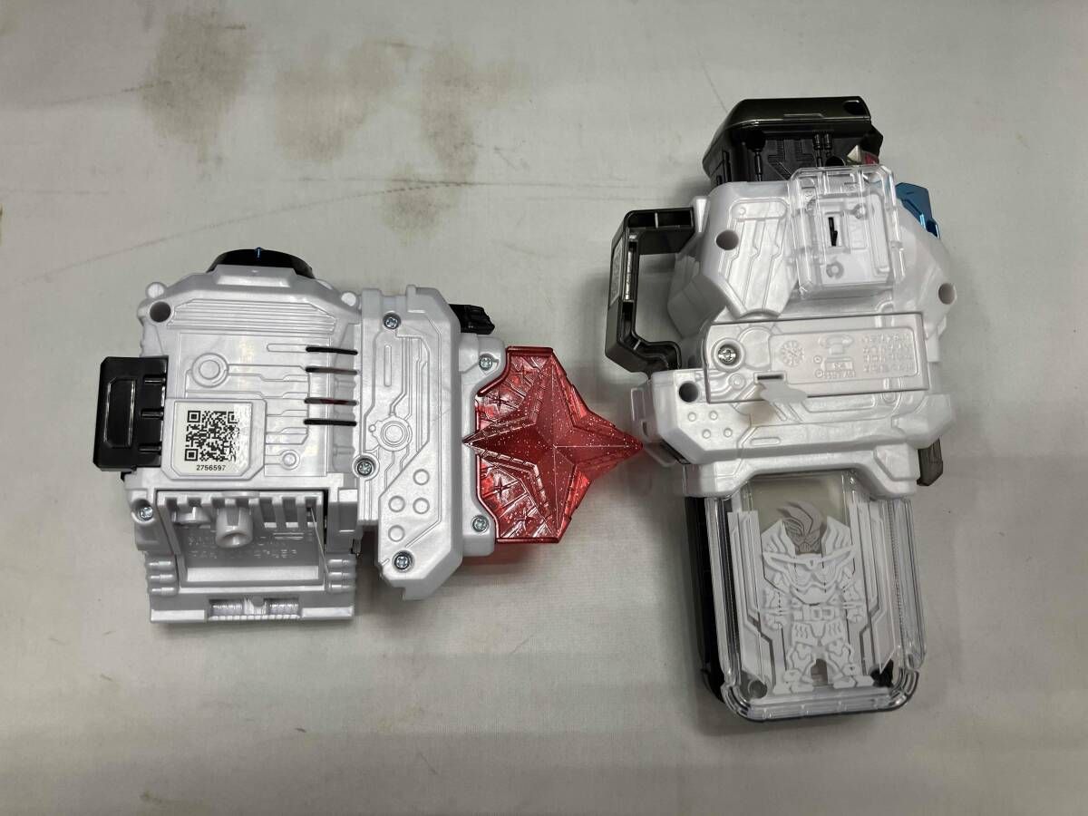 正規品激安大集合！ 現状品 DXハイパｰ不滅ガシャット-マキシマムゾンビガシャット プレバン 仮面ライダｰアウトサイダｰズ あたたかい