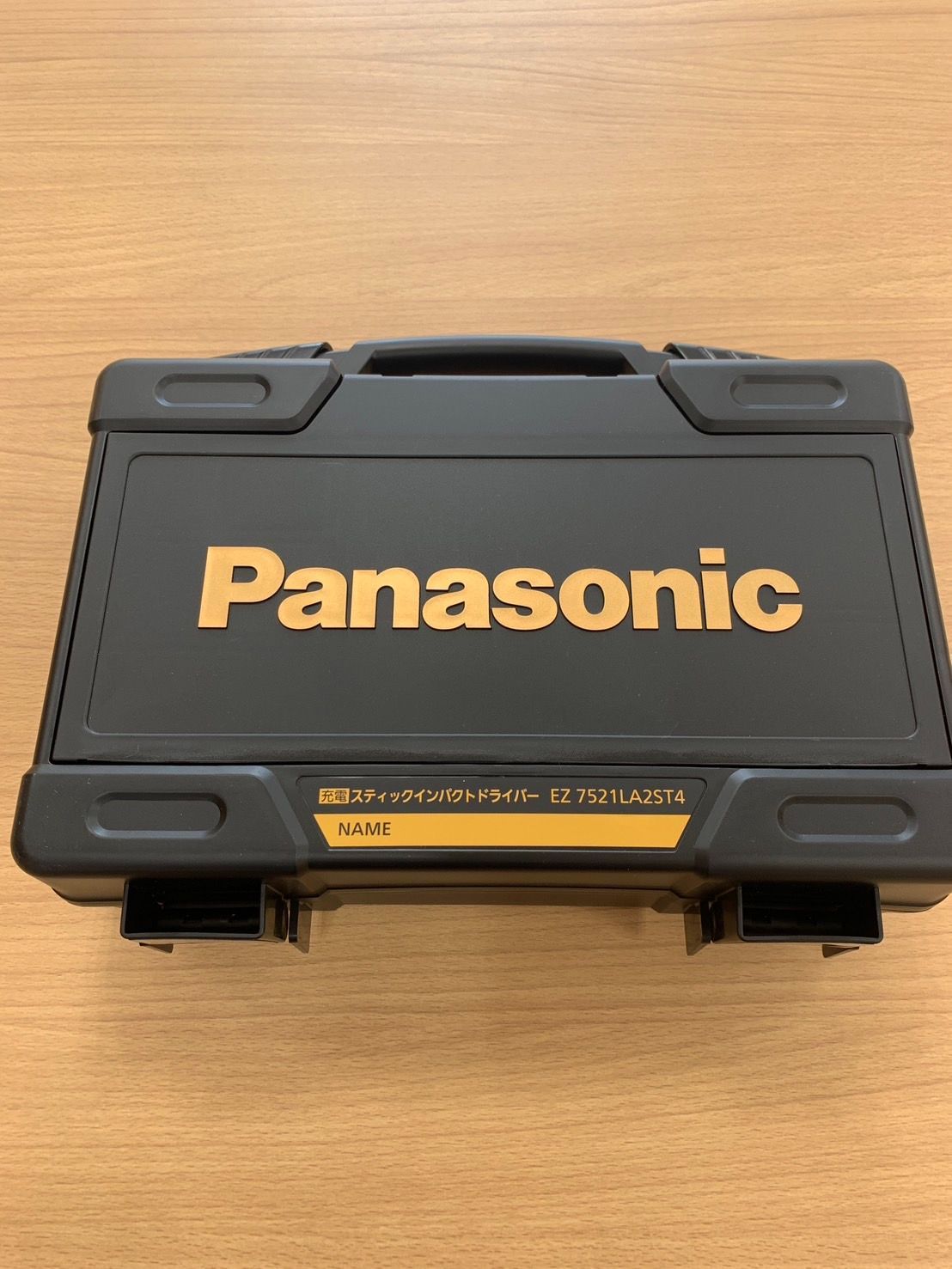 EL1】Panasonic(パナソニック) 充電スティックインパクトドライバー ブラックu0026ゴールド（限定色） EZ7521LA2ST4 FJ4914  - メルカリ