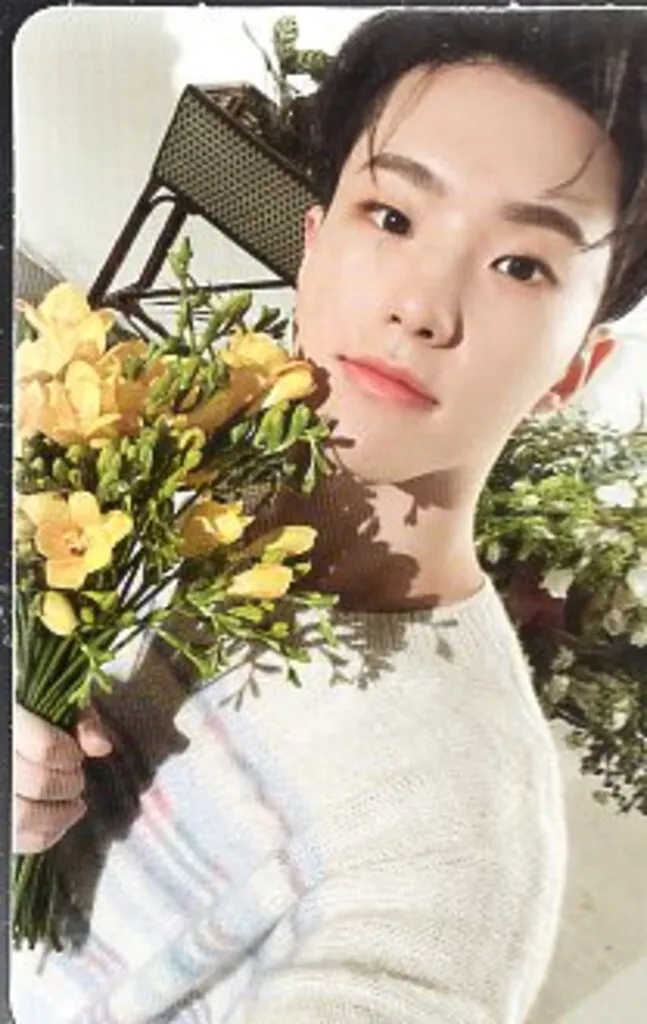 Hoshi – Your Choice core album photocard photocard