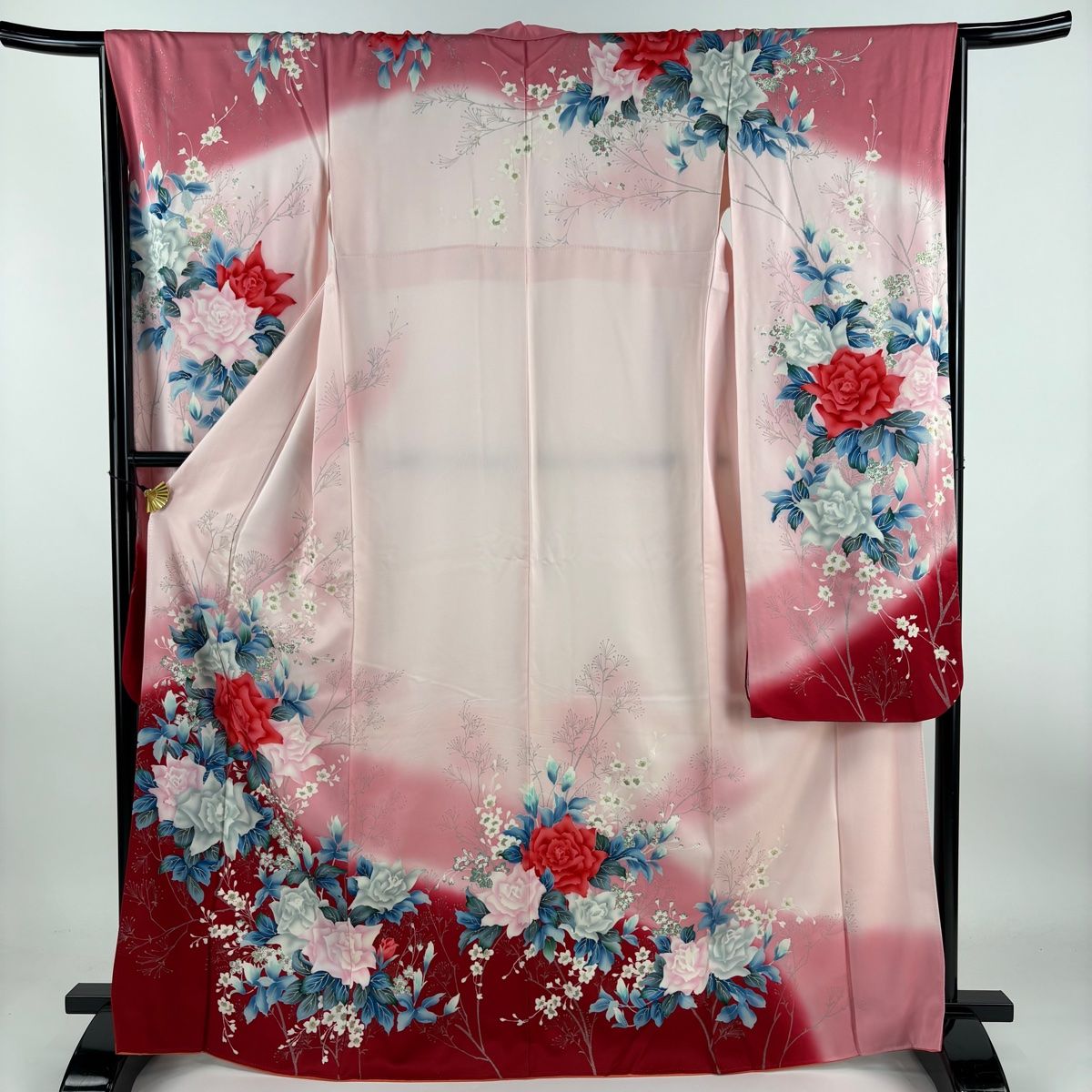 着物　袷　振袖　正絹　身丈166cm 仕付け糸付　美品　未着用品 振袖 身丈165cm 裄丈67cm M 袷 桜 流水 金彩 刺繍 赤 正絹 秀品