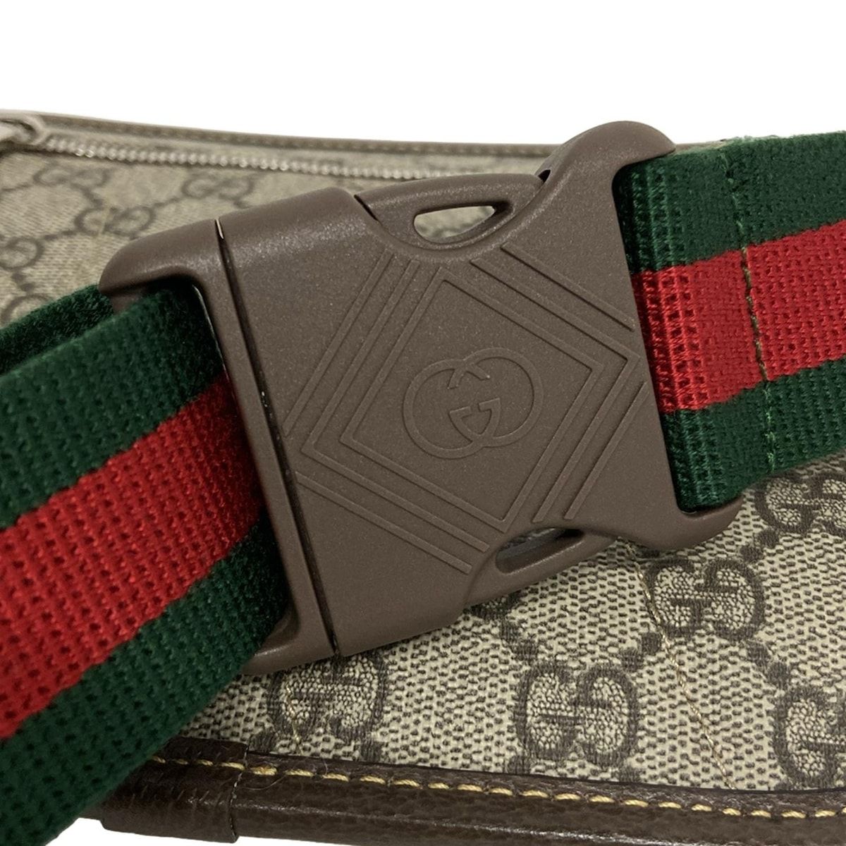 ダークブラウン×アイボリー×マルチ