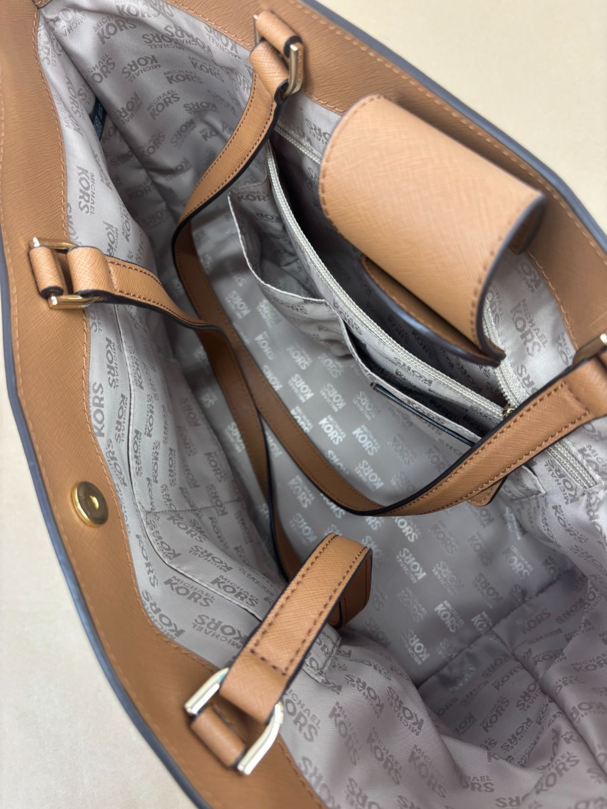 MICHAEL KORS マイケルコース エミー ラージ ダブルハンドル トート 