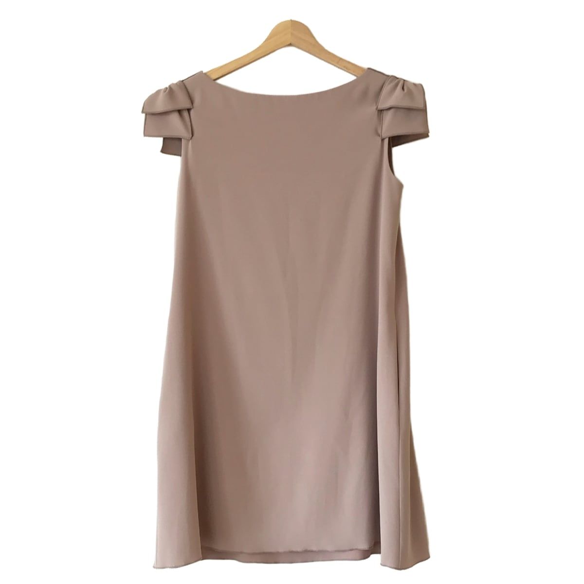FOXEY ノースリーブひざ丈ワンピース ベージュ・ブラウン 40サイズ FOXEY ノースリーブひざ丈ワンピース ベージュ・ブラウン 40サイズ