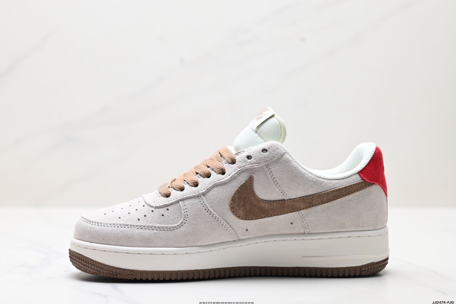 今日特価】Nike Air Force 1'07 ローカット マルチユース