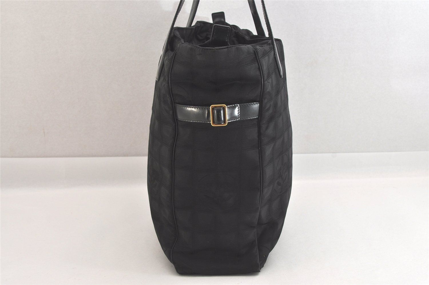 CHANEL シャネル ニュウ トラベル ライン ショルダートート
