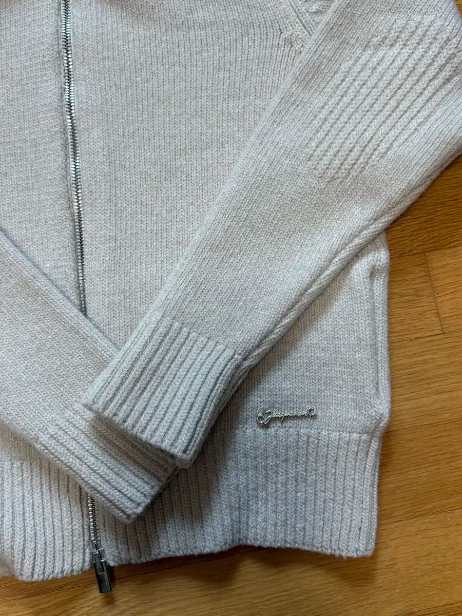 M JACQUEMUS(ジャックムス) ウール ジップアップ カーディガン