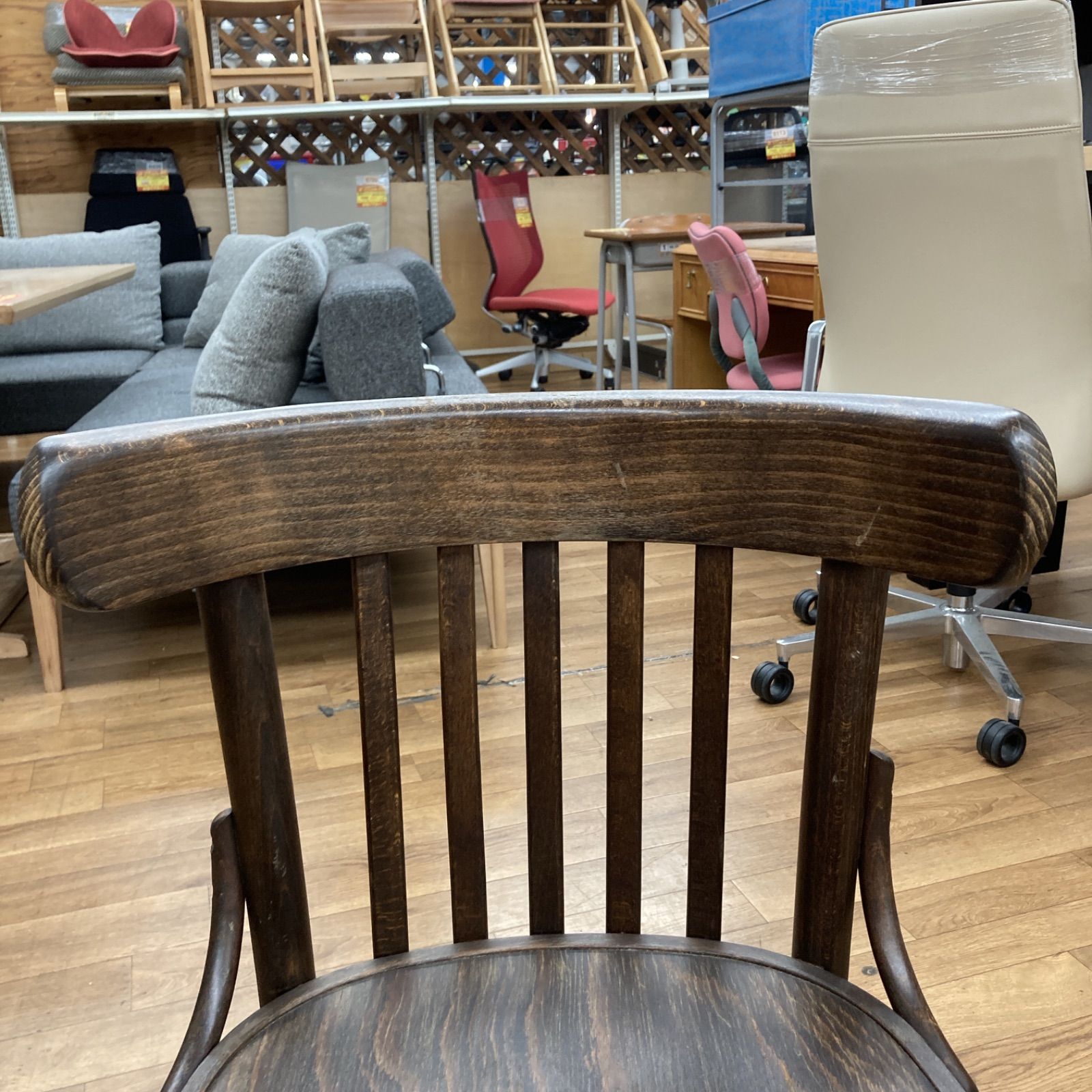 アンティ-ク家具 いす ① 2脚 アンティークお洒落な椅子2脚①