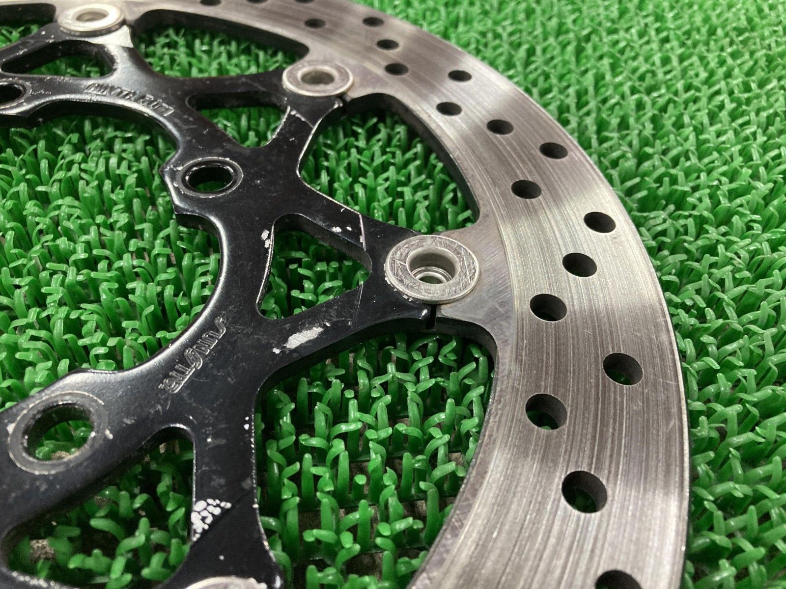 GSX-R1000 フロントブレーキディスク 片側 スズキ 純正 バイク 部品 K5