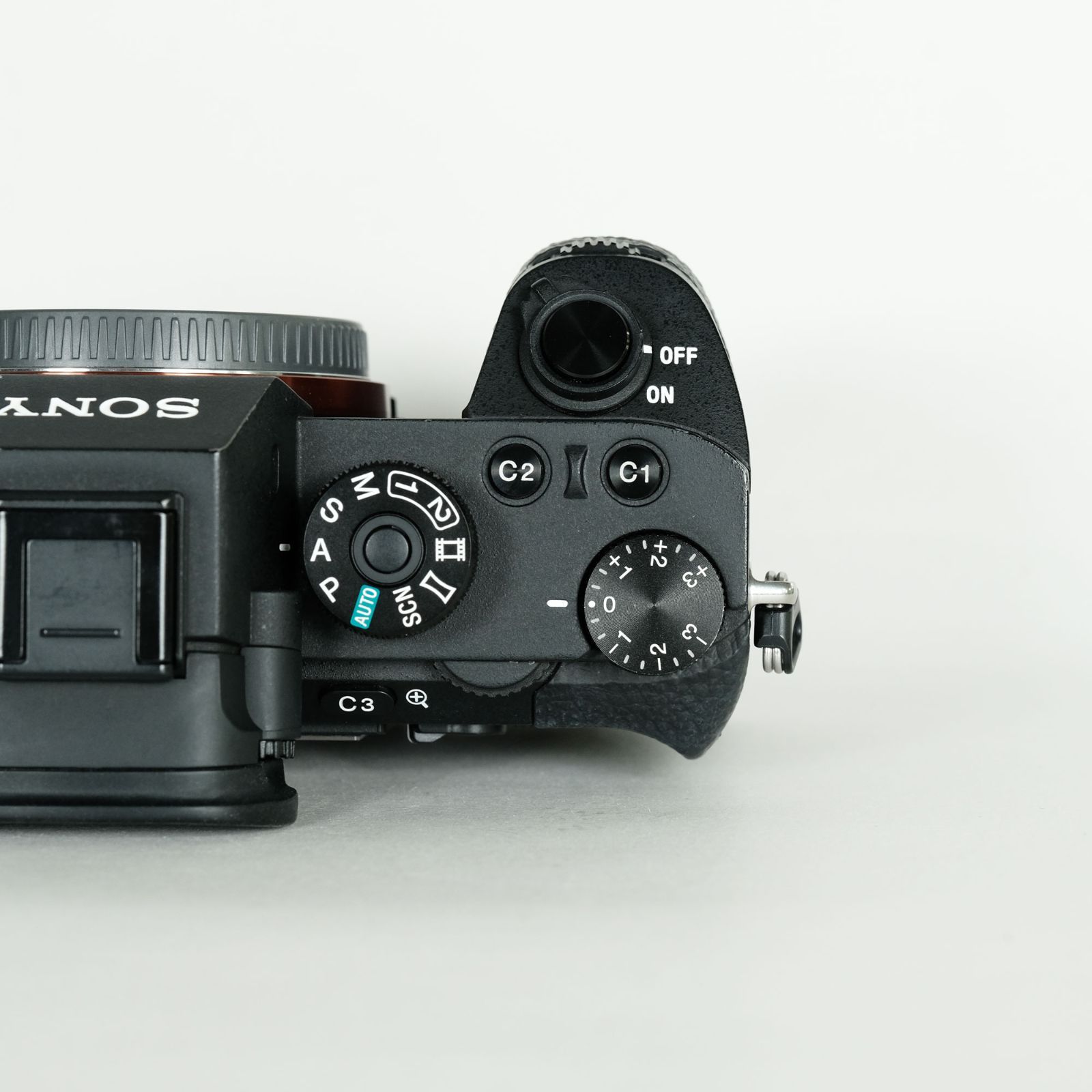 【極美品】ソニー SONY α7R Ⅱ (純正バッテリー２個) Amazon.co.jp: SONY(ソニー) 【α7CM2 と バッテリー