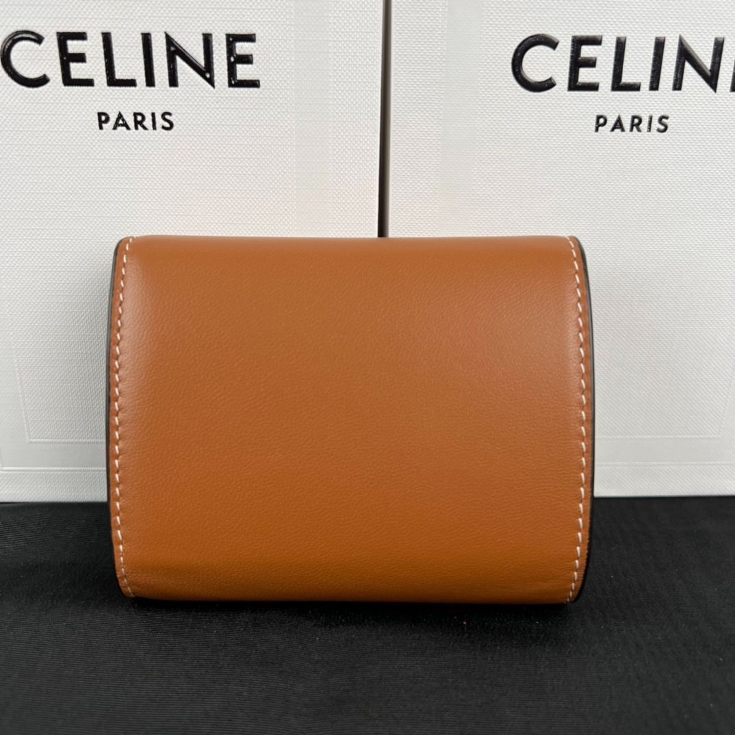 【CELINE】SMALL WALLET TRIOMPHE コンパクト財布 COMPACT WALLET WITH COIN TRIOMPHE IN triomphe canvas - TAN