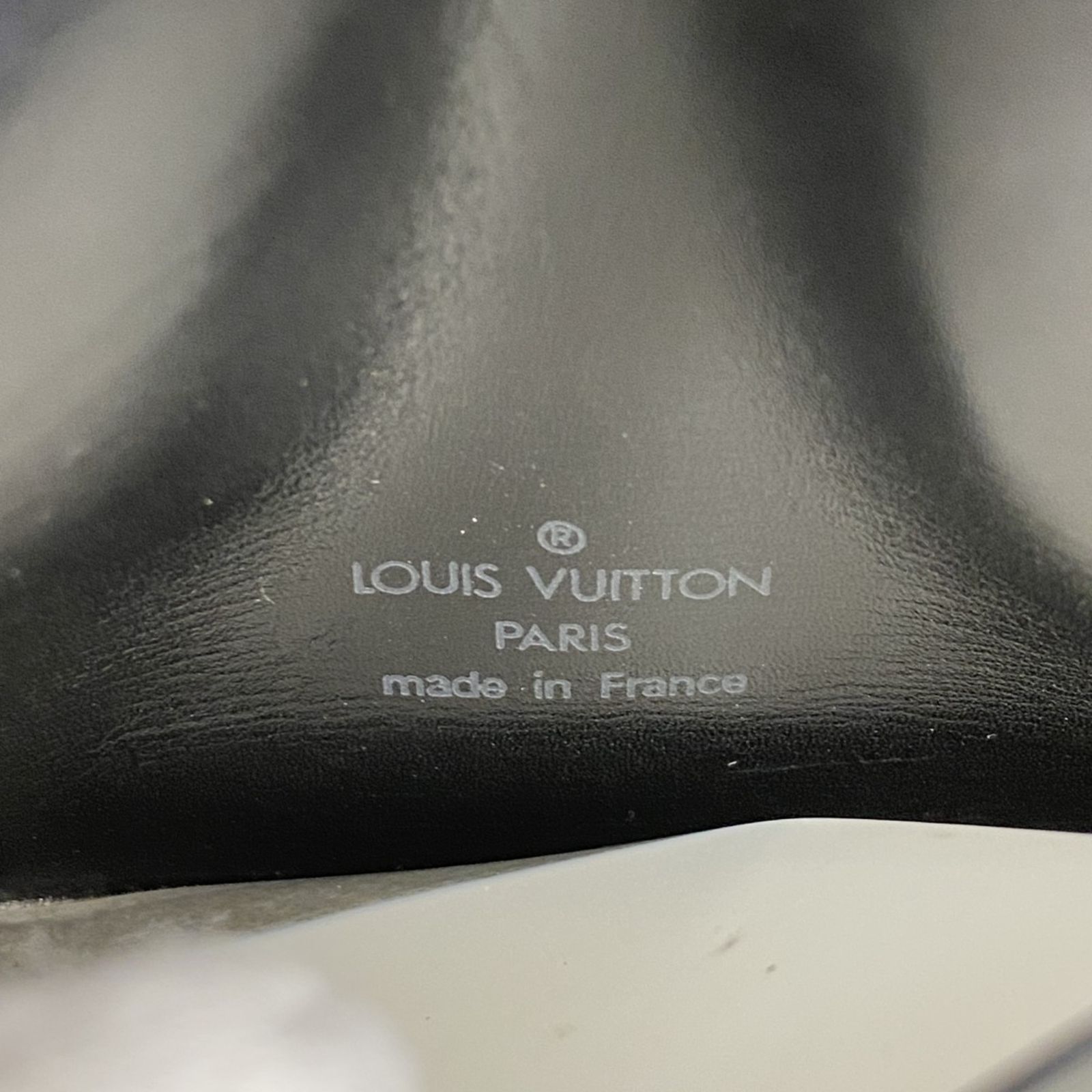 Vuitton ルイ