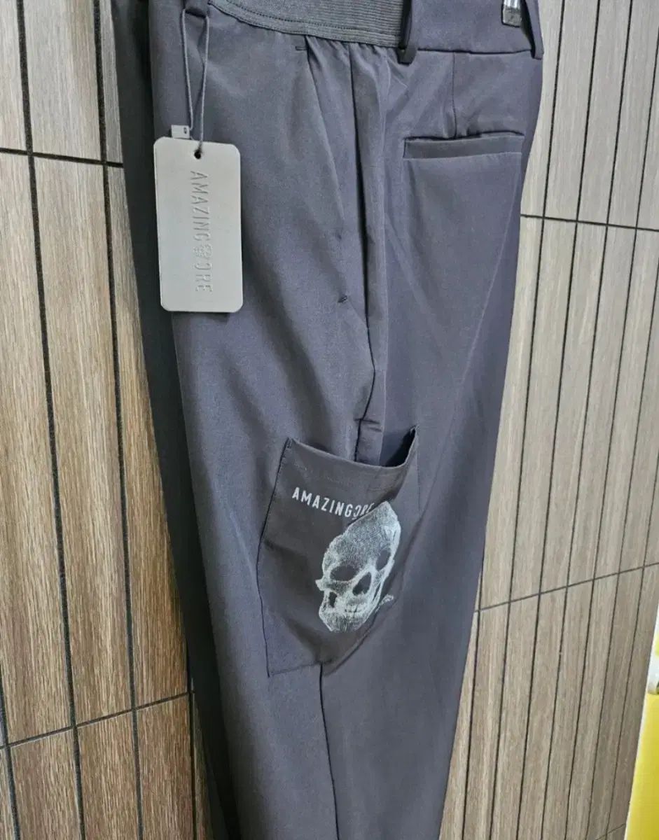 カーゴ パンツ
