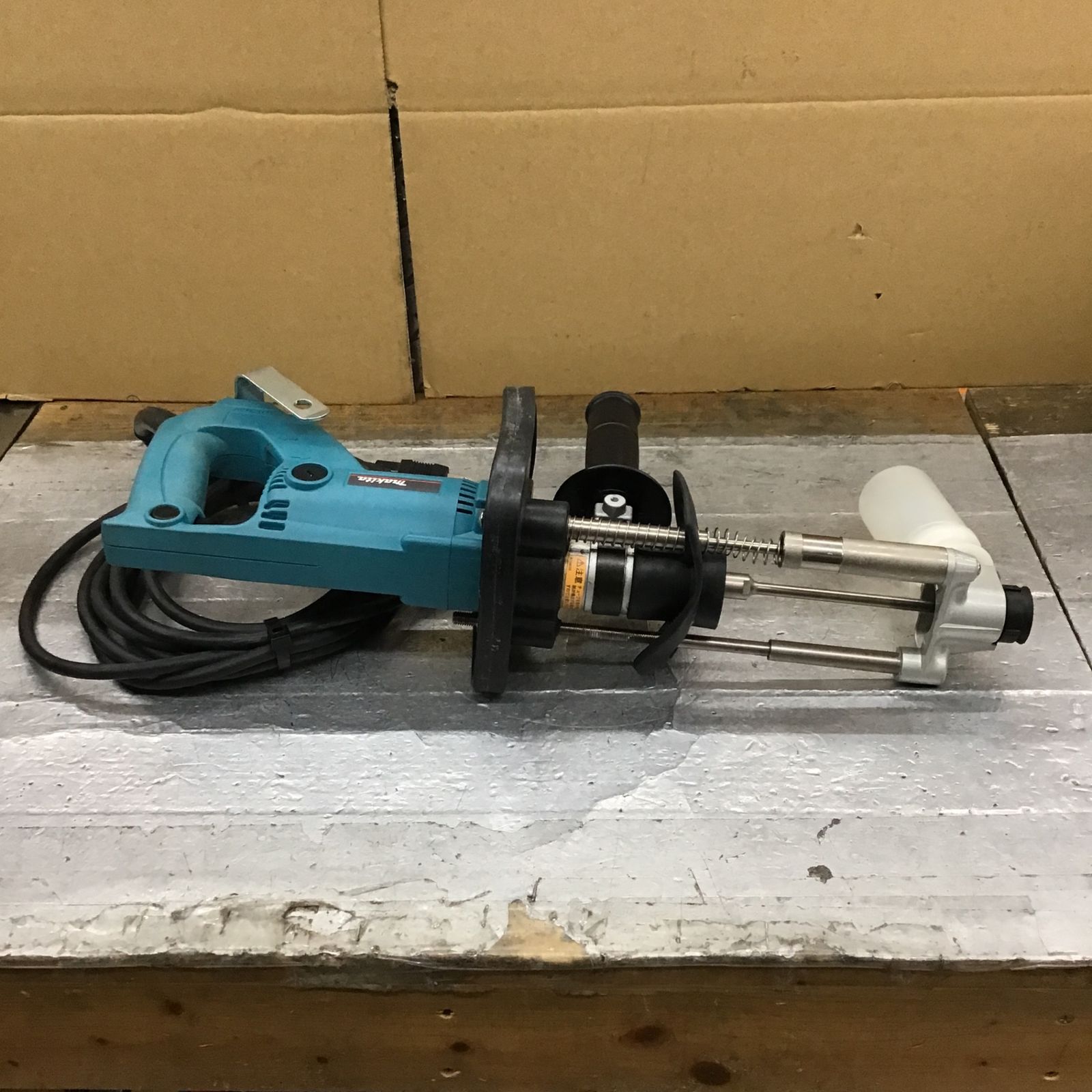 〇マキタ(makita) ダイヤテックドリル DT0600 ボンベセット付き