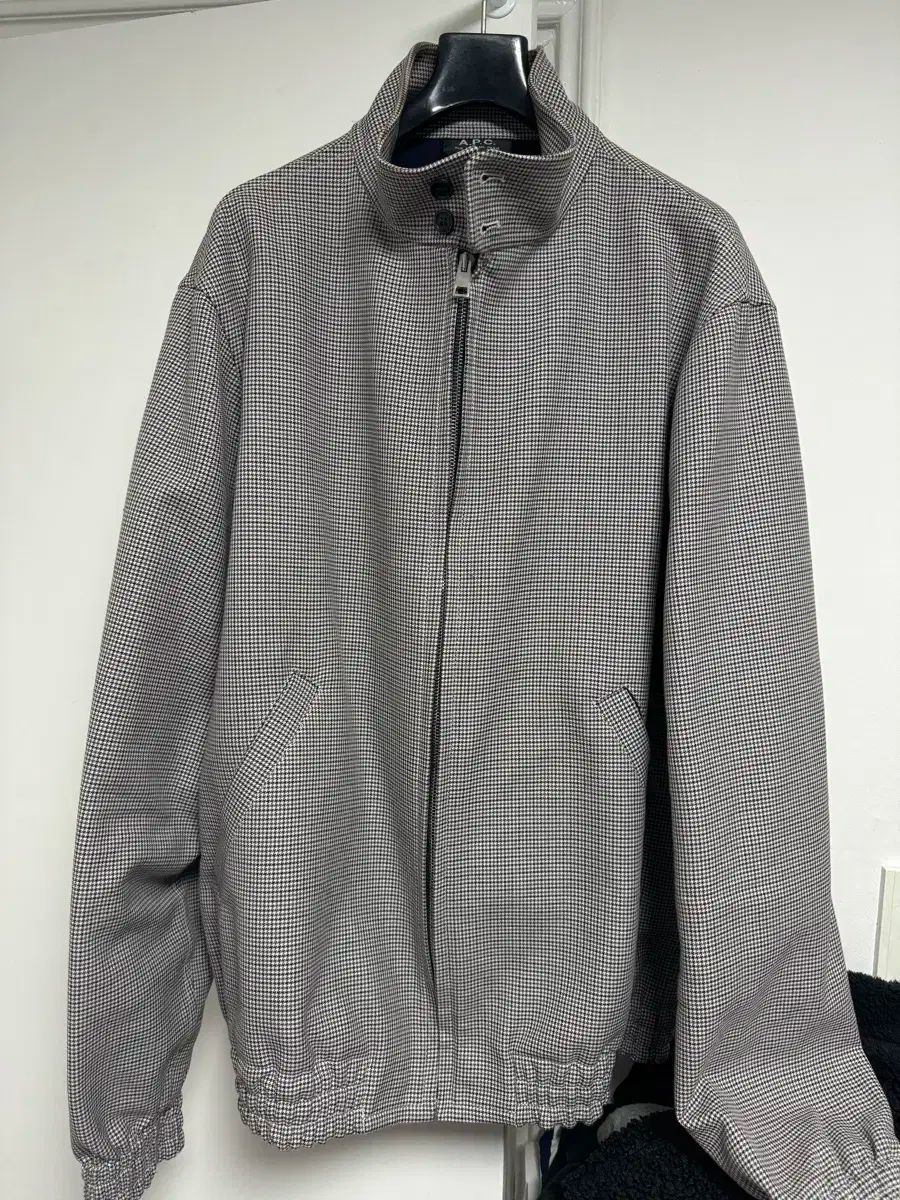 APC アペッセ ハウンドゥタス ハリントンジャケット ジャケット xL105