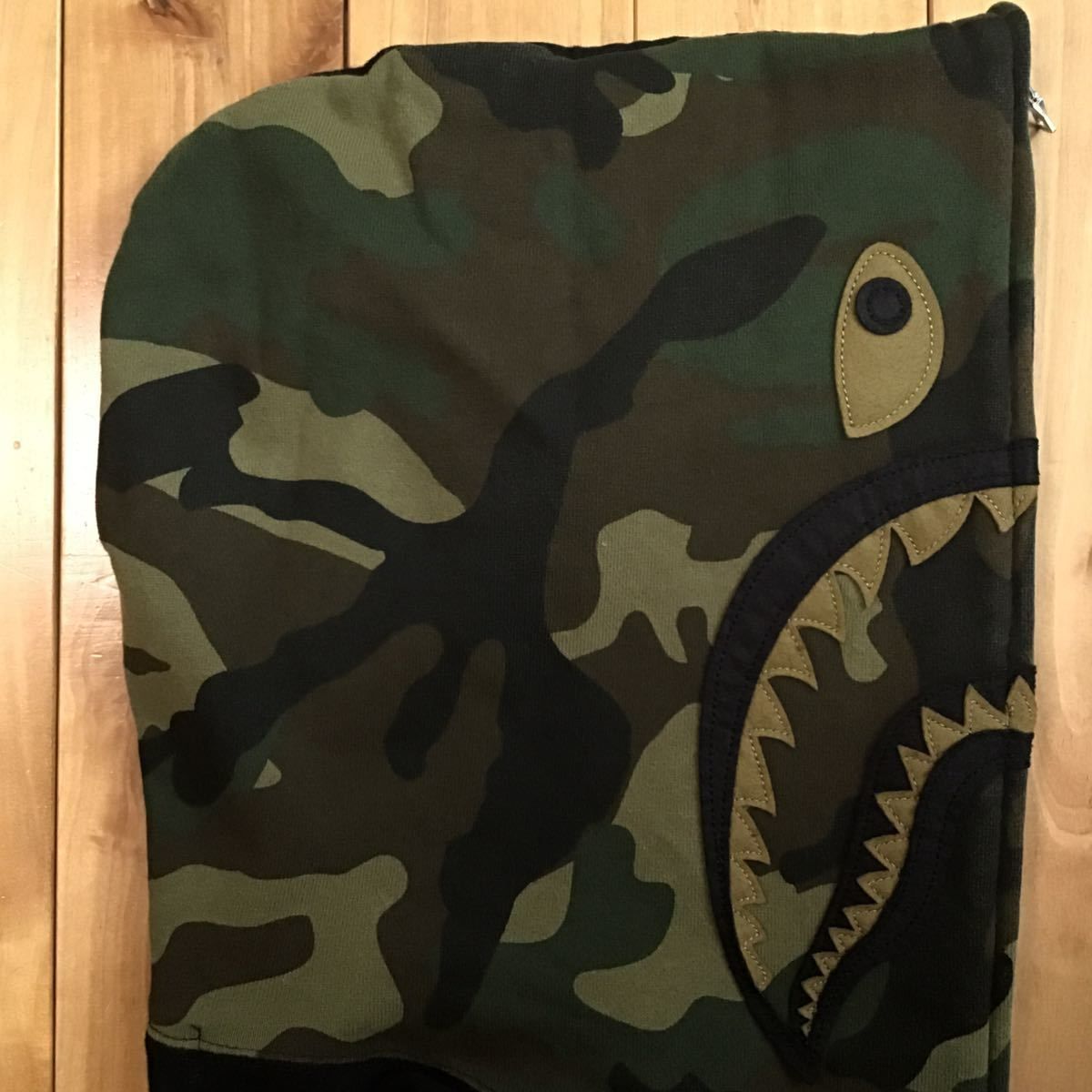 Undefeated × BAPE シャーク パーカー Mサイズ shark full zip hoodie 