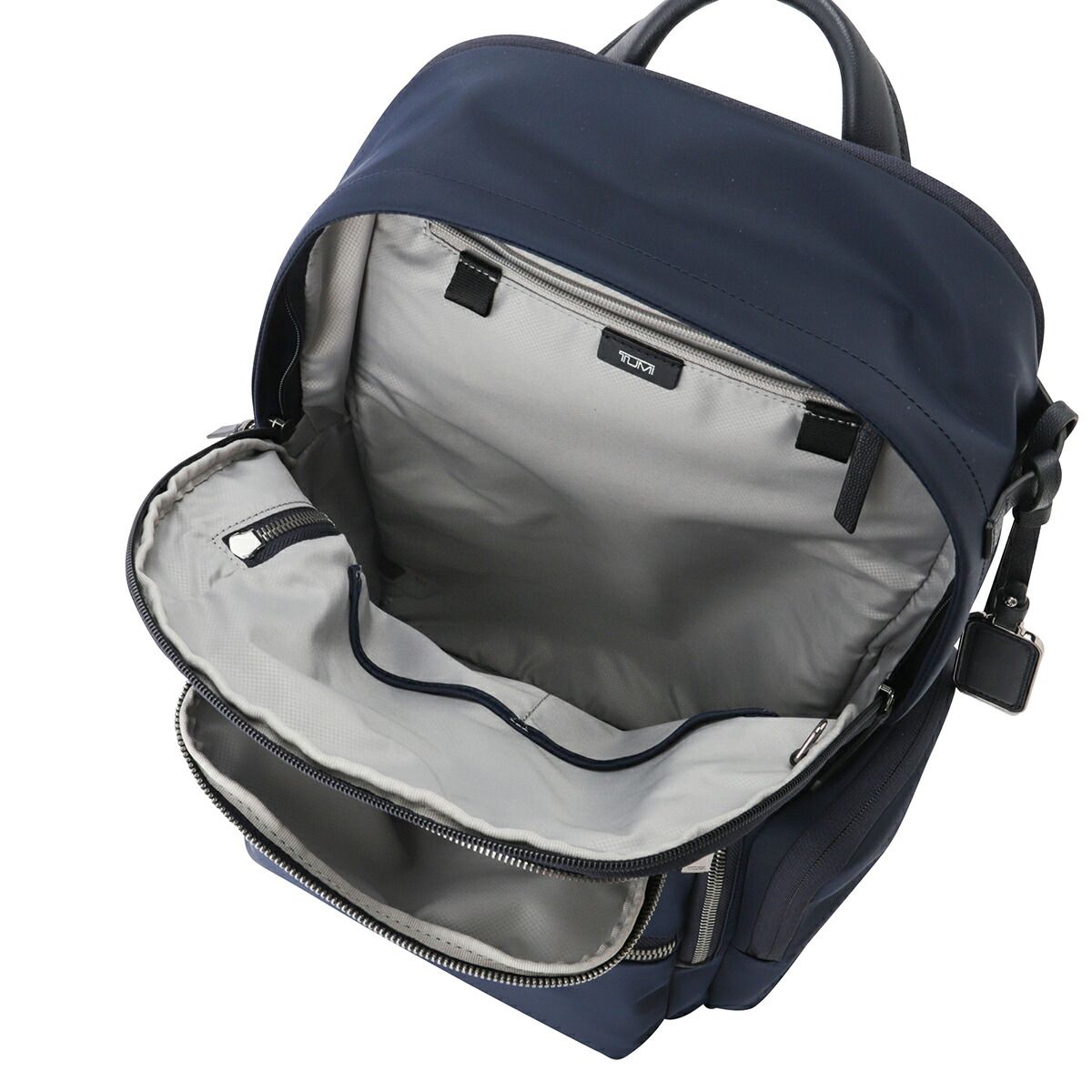 TUMI スリム・バックパックブラック/ネイビー 通勤 通学 PC収納可 TUMI ネイビー リュック・バックパック TUMI スリム・バックパック