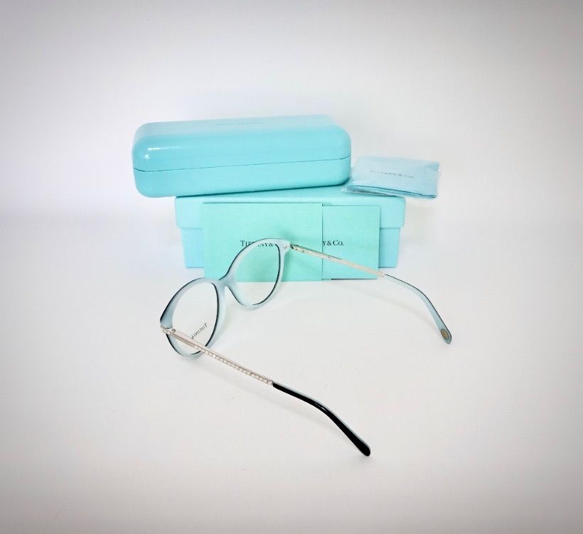 新品】TIFFANY ティファニーメガネフレーム 箱・ケース一式 - メルカリ