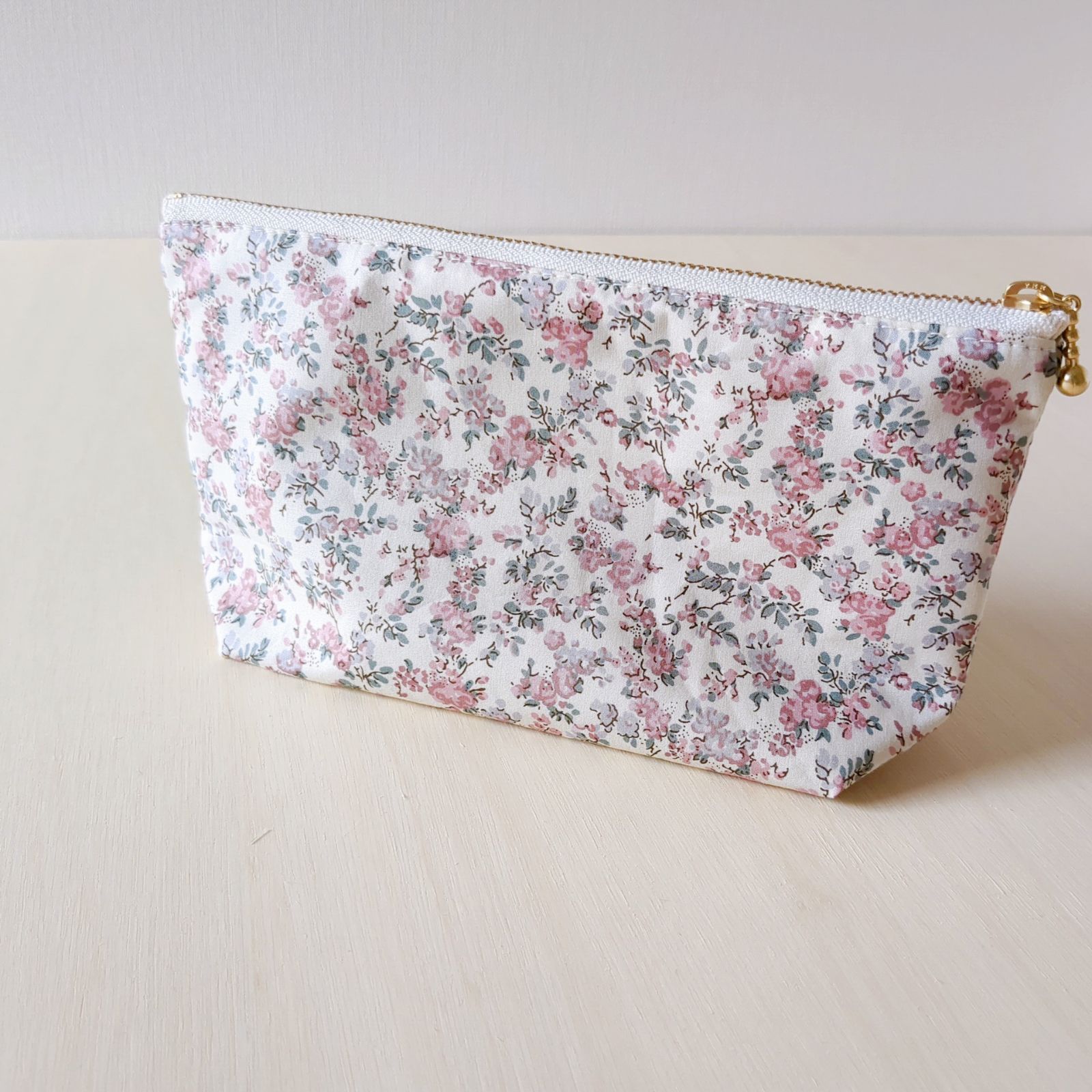 ムーンモス✩.*˚フリルバッグ ポーチ ムーンモス✩.*˚フリルバッグ ポーチ Bタイプ】リバティ