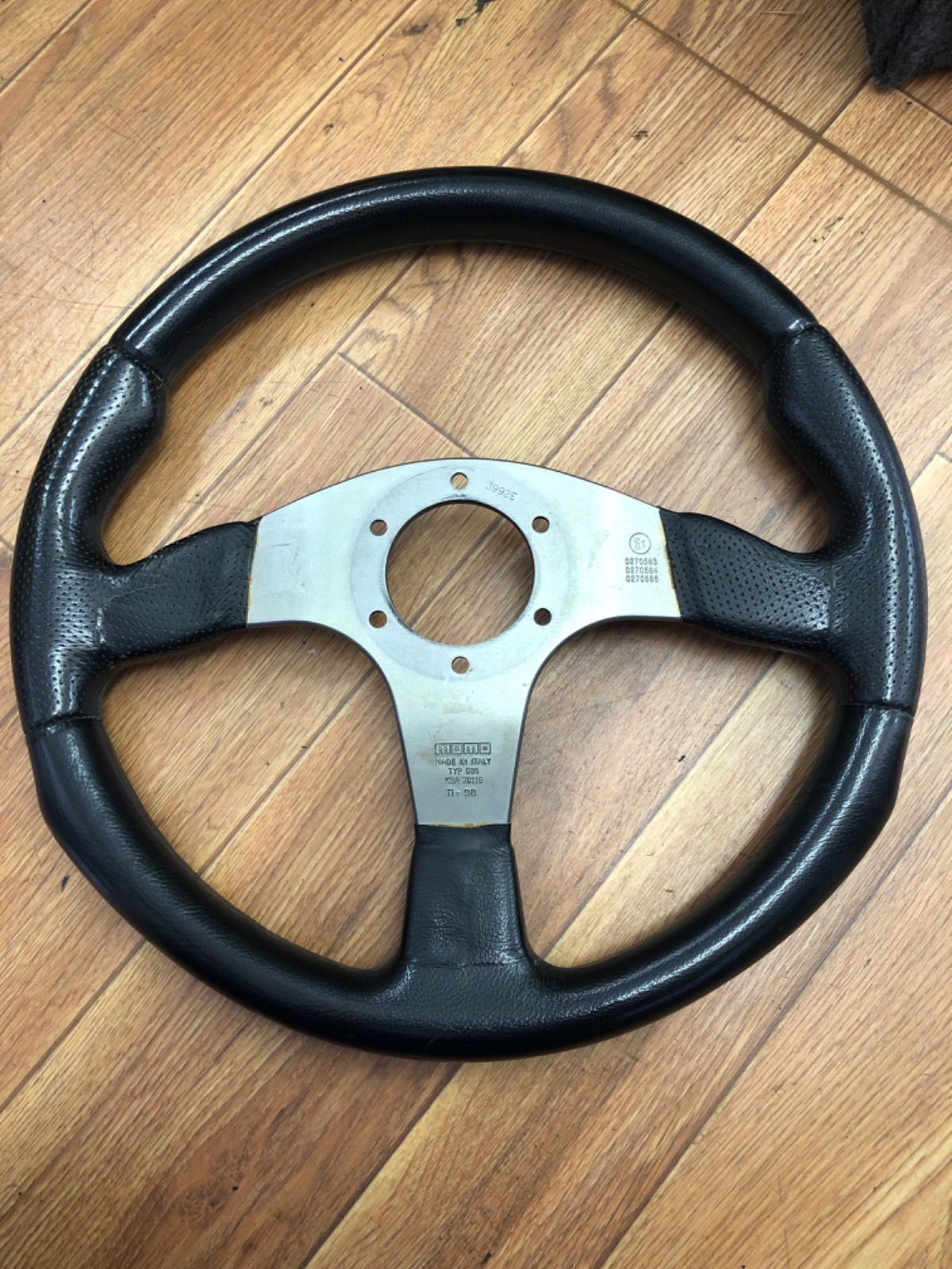 Amazon | MOMO(モモ) ステアリング レース 35パイ BK R-11