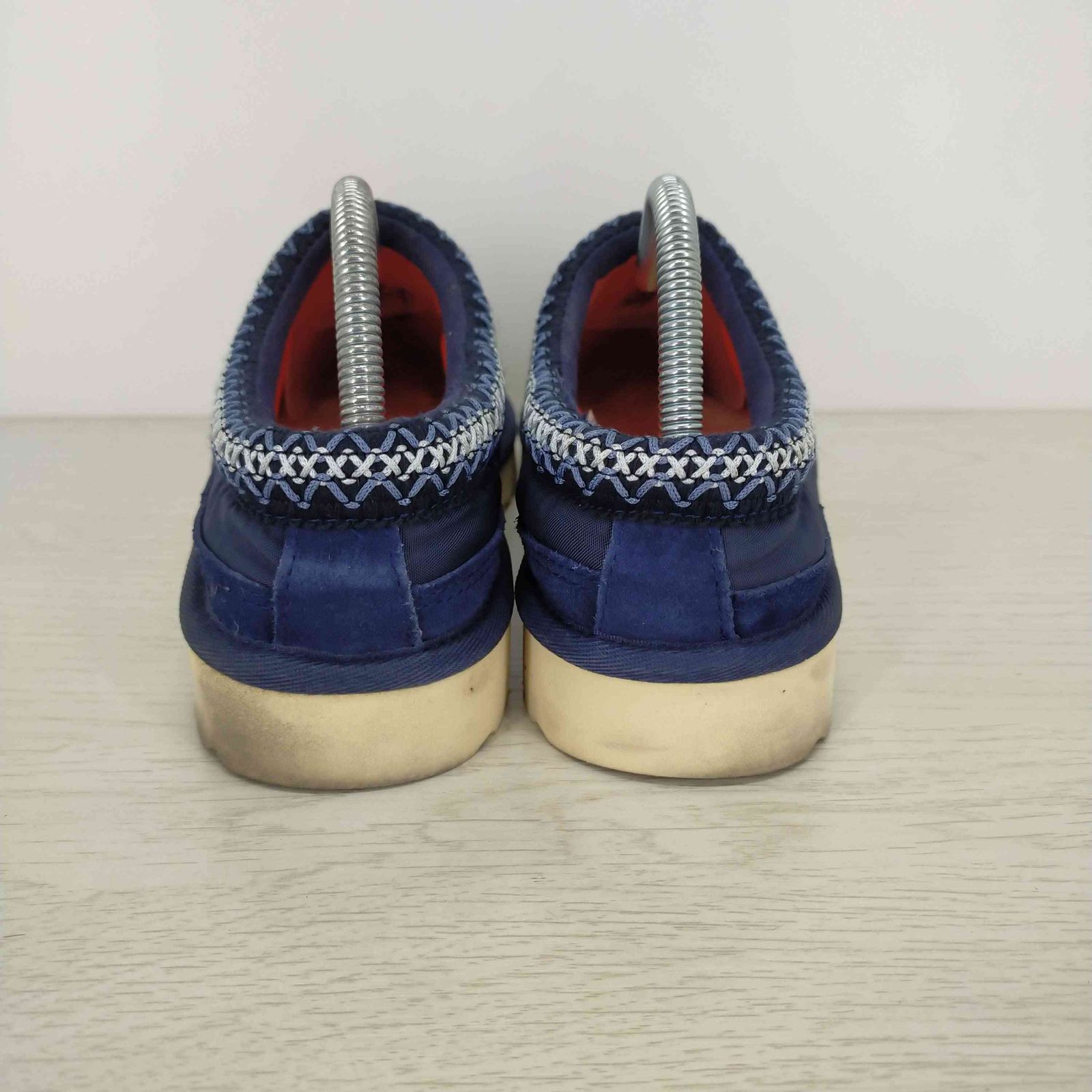 アグ UGG TASMAN MLT タスマンミリタリー ナイロン スリッポン 