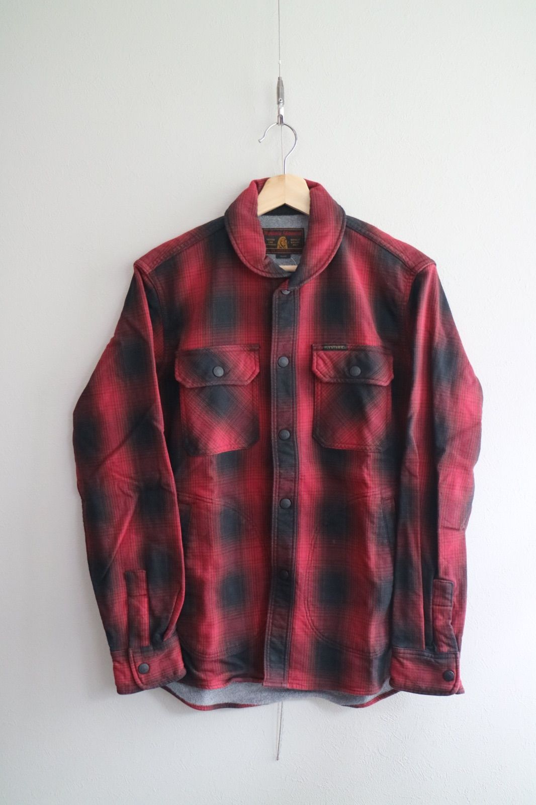 ヒステリックグラマーオンブレチェッククルーザージャケット　レッド HYSTERIC GLAMOUR（ヒステリックグラマー）の「オンブレーチェック