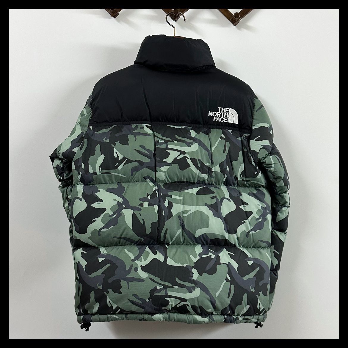 【美品】THE NORTH FACE ノースフェイスヌプシダウンジャケット 迷彩 THE NORTH FACE ヌプシ迷彩XL