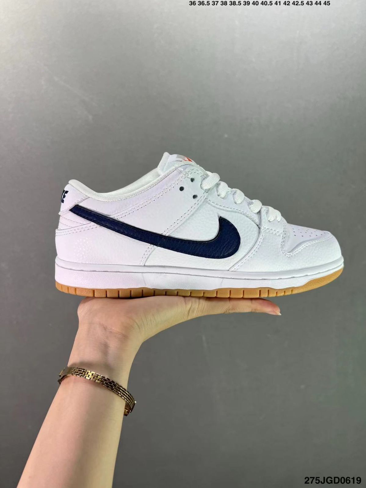 新品Nike SB Dunk Low “Orange Label” スニーカー