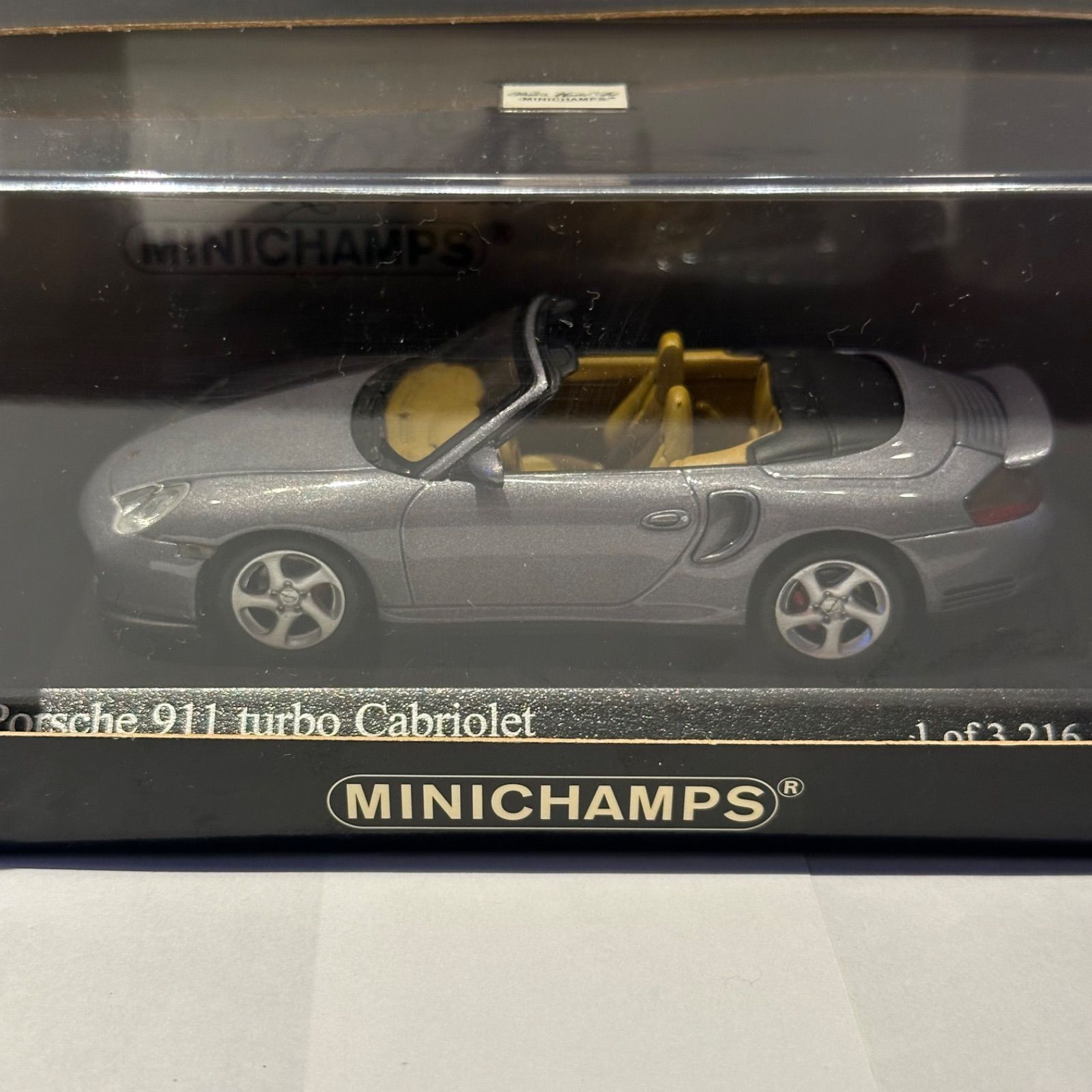 1/18 オートアート ポルシェ911ターボ3.3 ミニカーポルシェ996Turbo