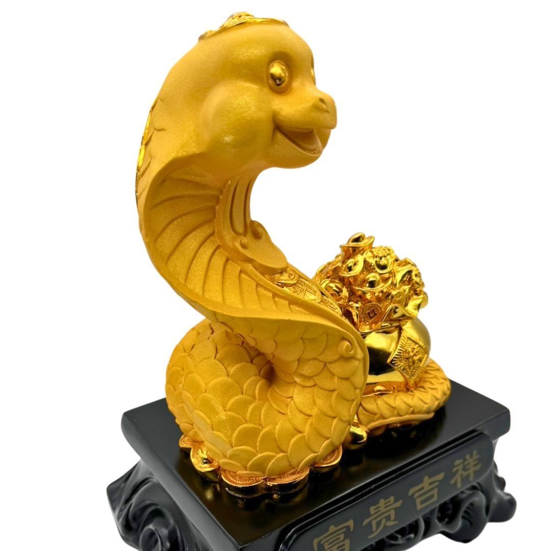 Amazon.co.jp: 風水金運財運アップの金色の蛇(ヘビ)の置物『開運宝珠に