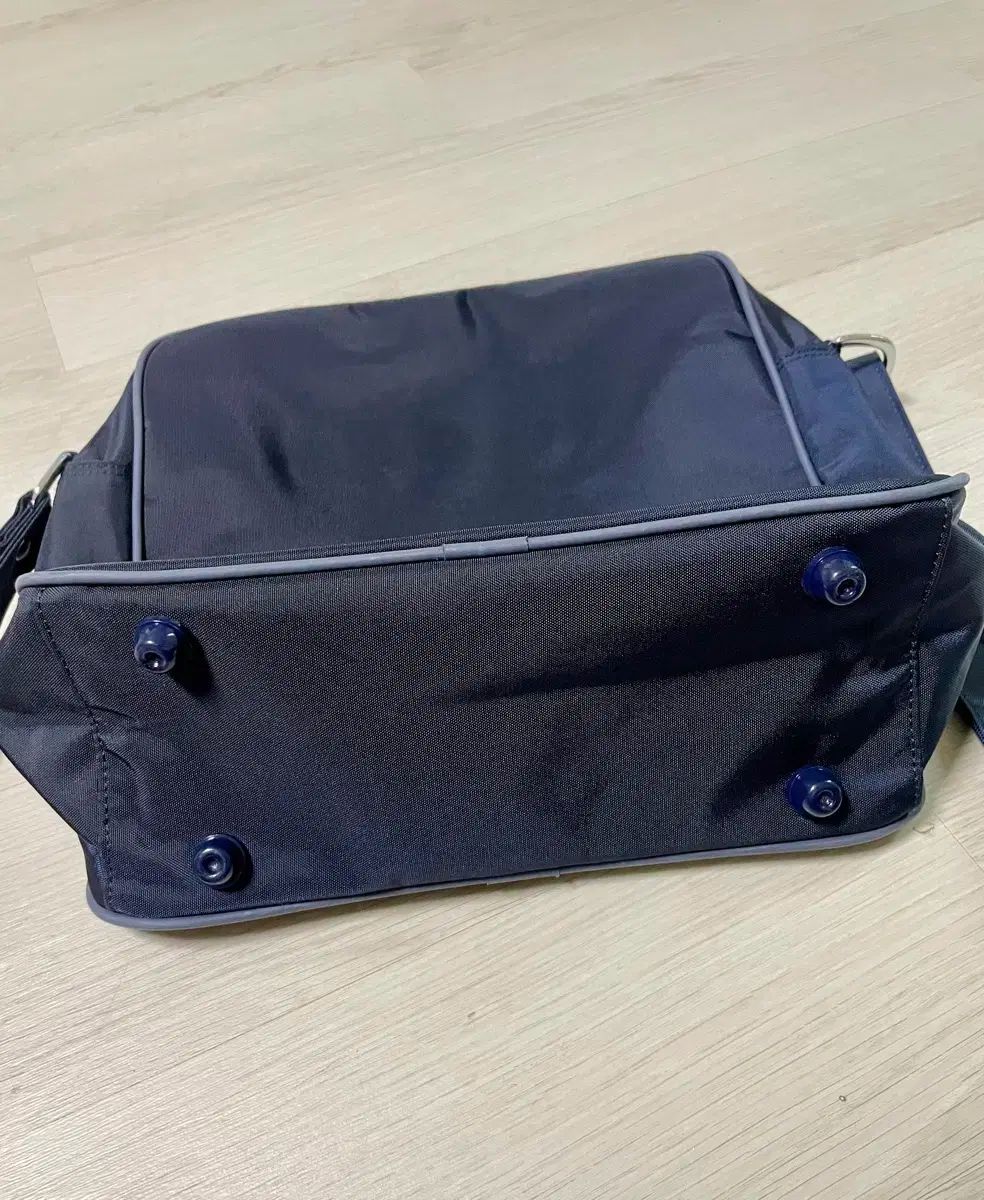 CDG COMME des GARCONS(コム・デ・ギャルソン) ショルダーバッグ