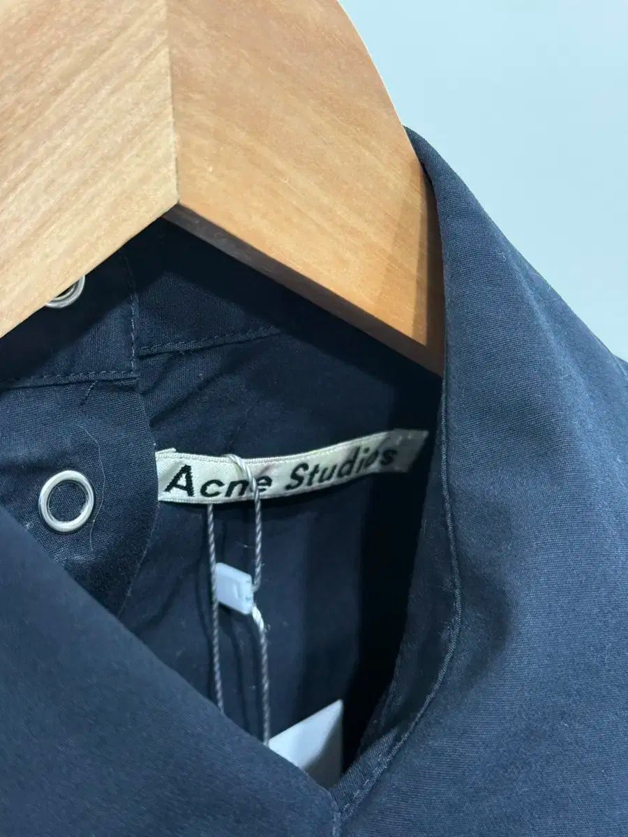 【Acne Studios】国内発送★ワンピース Acne Studios】アクネ ラッフルストラップ デニムドレス
