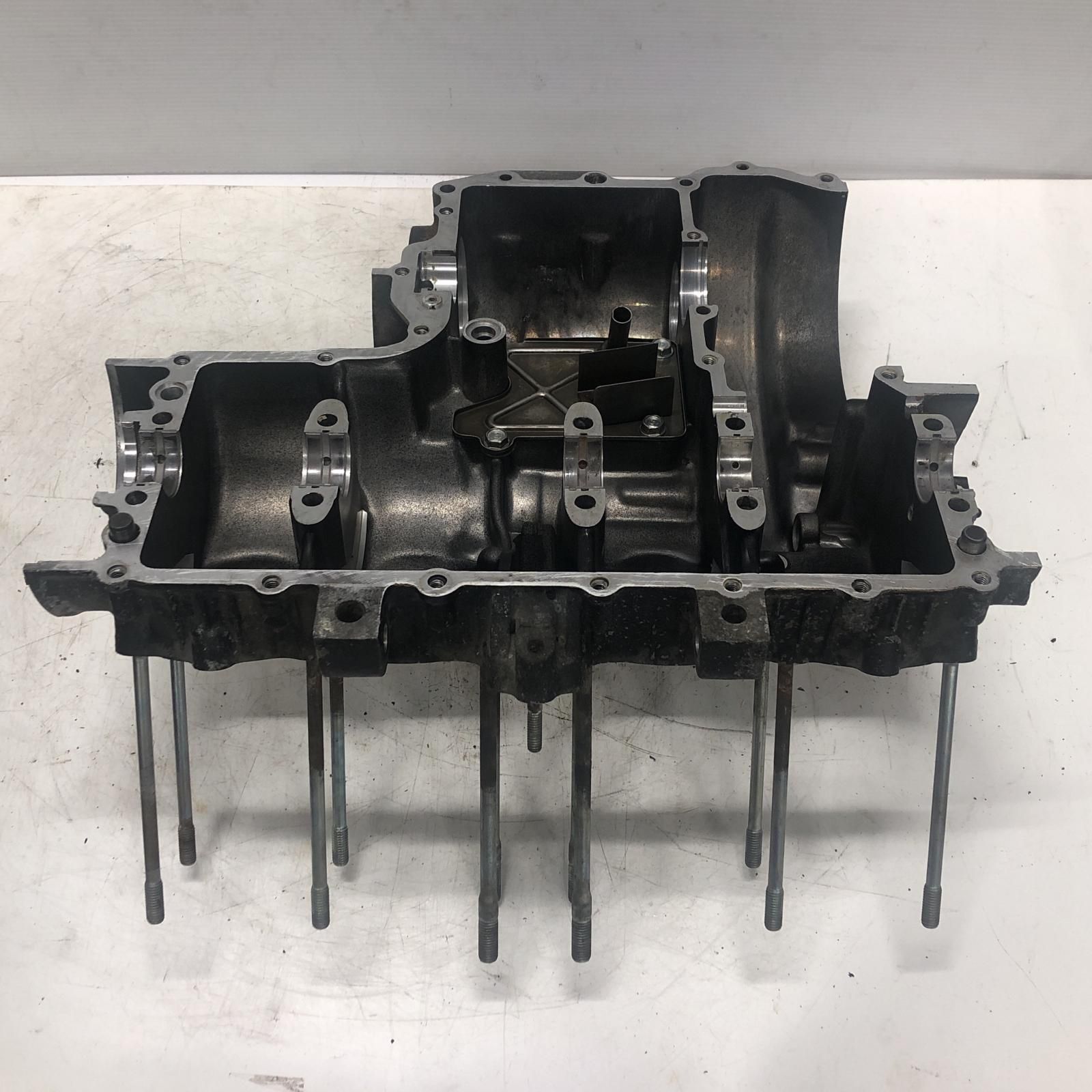 HONDA CBR400F クランクケース上下 ホンダ HONDA CBR400F クランクケース上下 ホンダ 【公式通販】