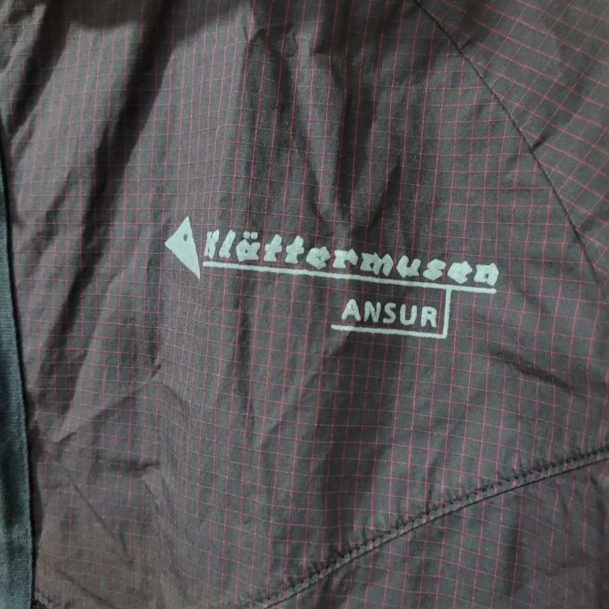 ウィンドジャケット