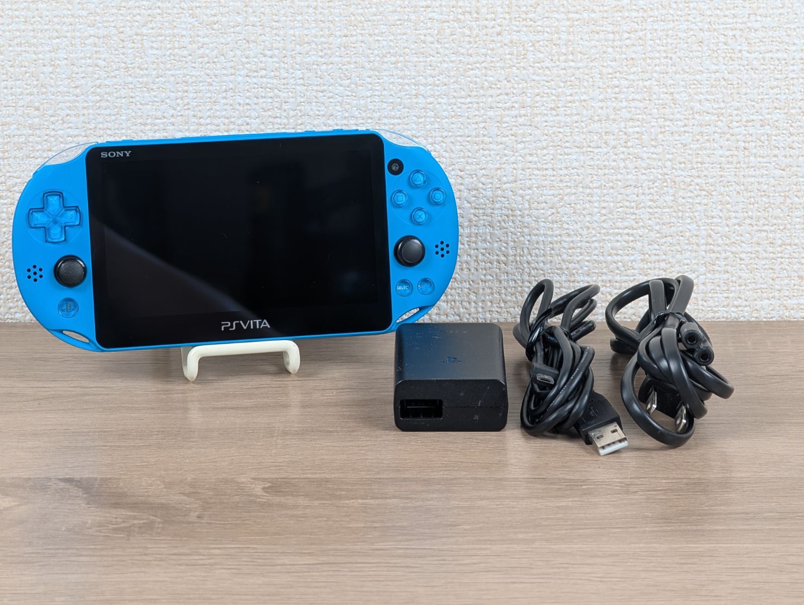 爽やかカラー！】PS Vita PCH-2000 アクアブルー 本体 充電器付