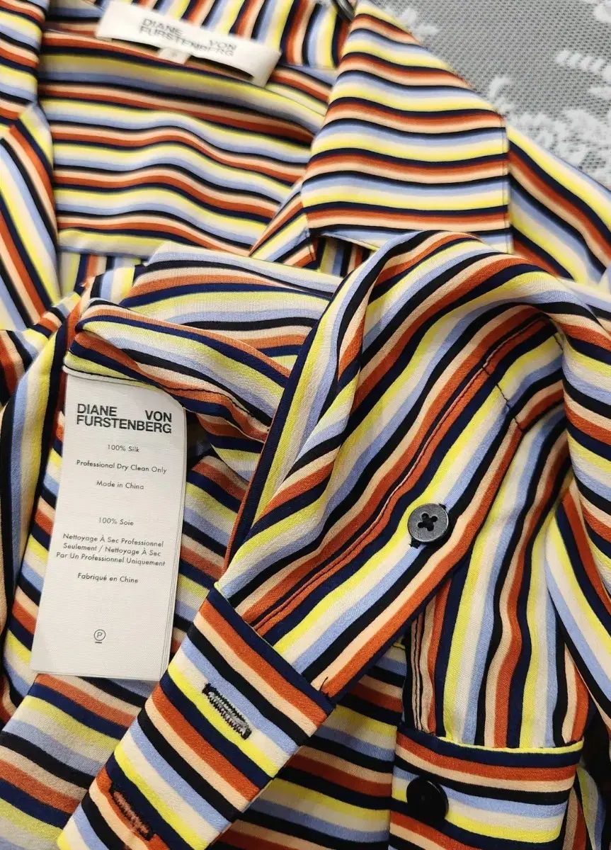 ラップブラウス