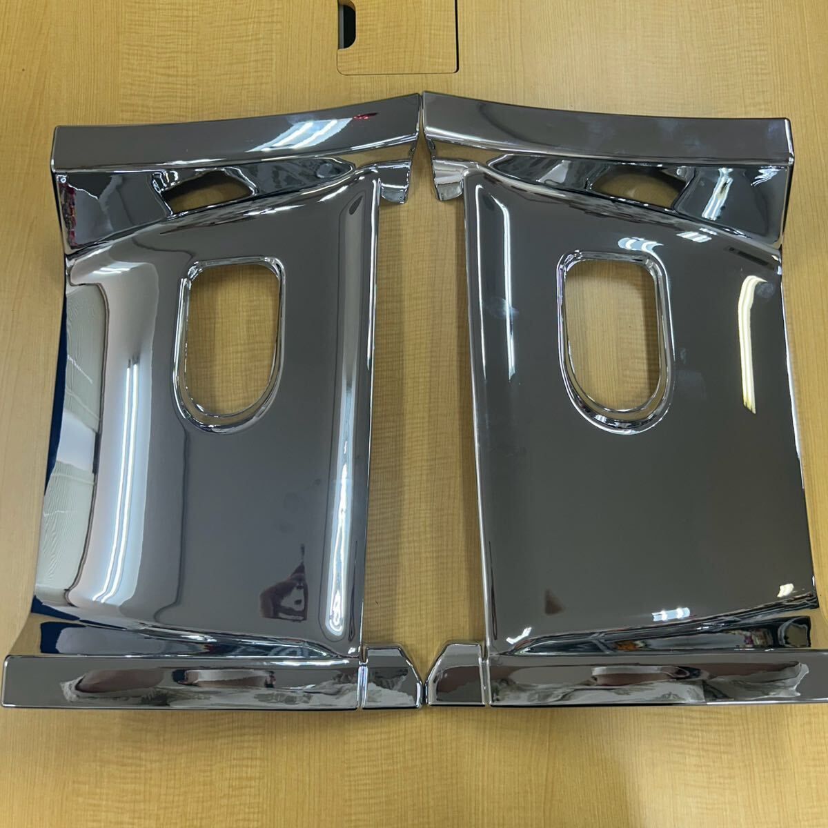 サイドカバー 日産UD クオン 17 パーフェクトクオン メッキ ステップ アッパー ガーニッシュ 左右 大型トラック シルバー 社外品